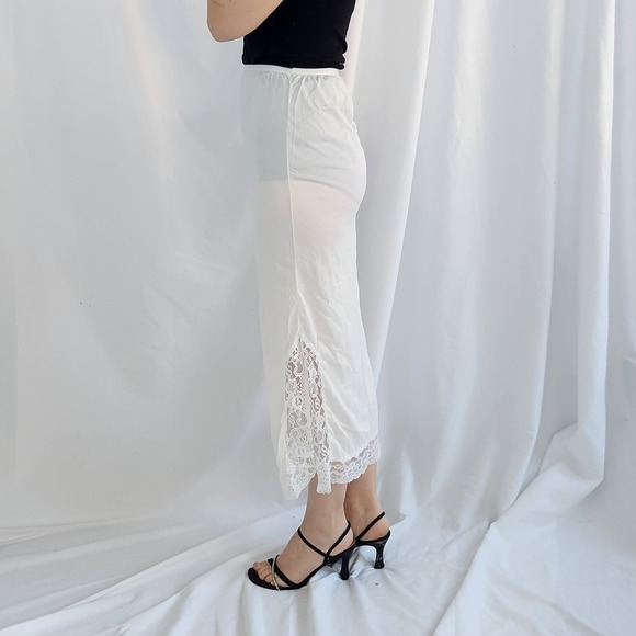 80s/90s White Nylon Maxi Slip - Picture 2 of 6